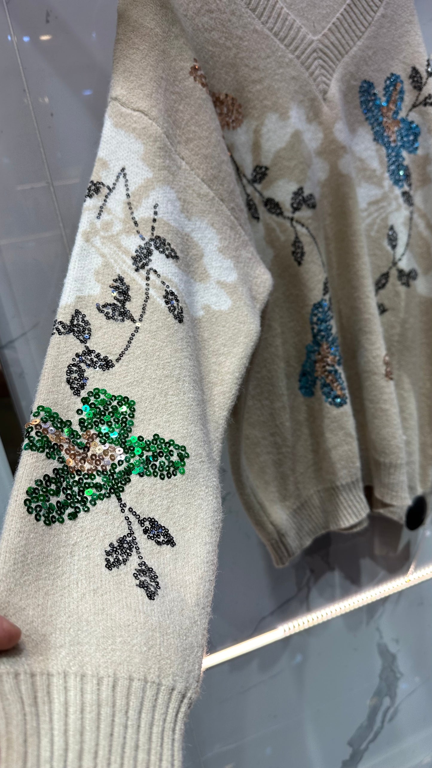 Floral V shape Wool Top