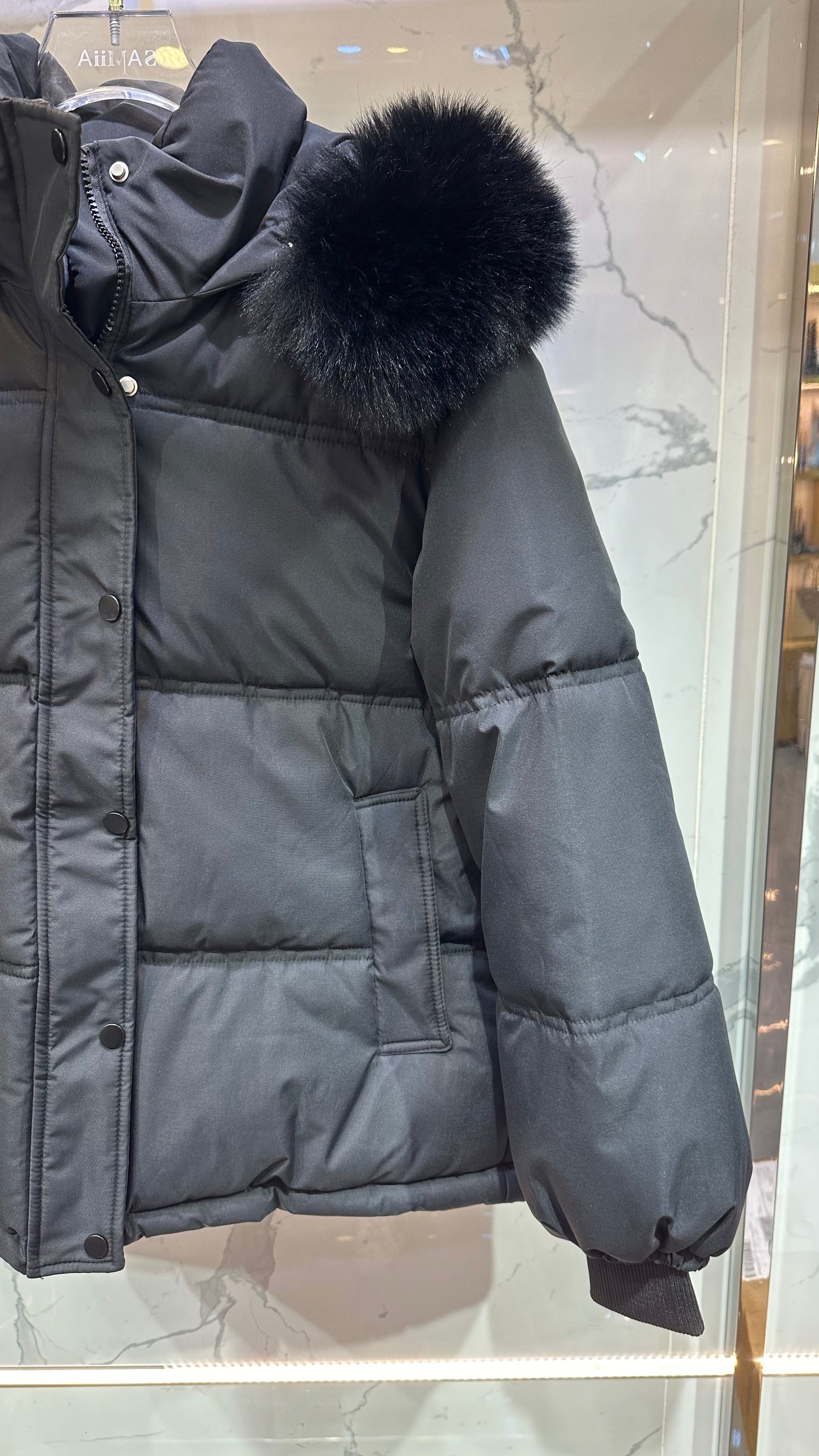 Waterproof Jacket with fake Fur